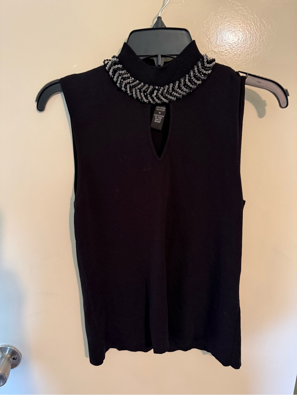Sleeveless Black Embellished Keyhole Neck Top - Spense - size M